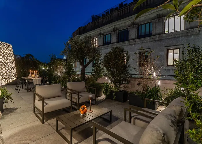 Seety Duomo Милан