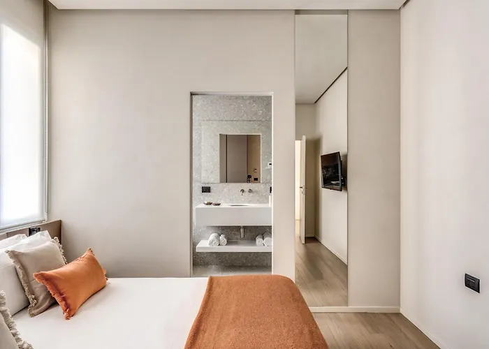 Seety Duomo * Милан