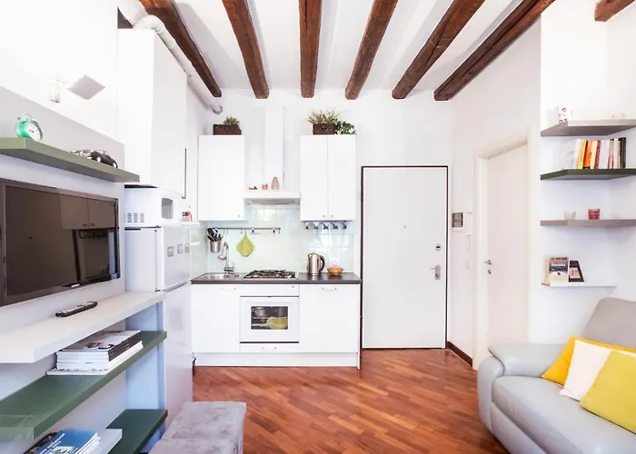 Apartament Cosy And Bright Flat In The Heart Of Porta Venezia *
