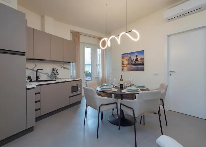 Spacious 2bdr With Balcony Arco-sempione Area, By Rentopolis Апартаменты