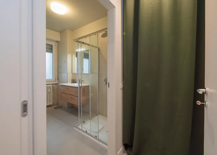Spacious 2bdr With Balcony Arco-sempione Area, By Rentopolis Апартаменты