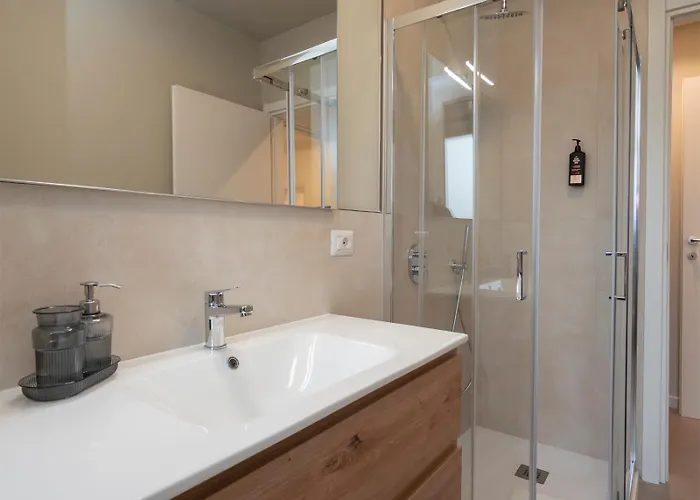 Spacious 2bdr With Balcony Arco-sempione Area, By Rentopolis *