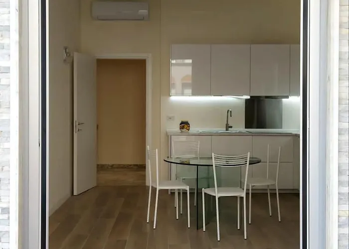 Center With Terrace Апартаменты Милан