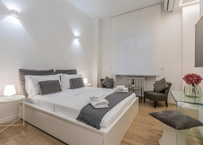 Bella In Duomo - 6 Guests Apartamento Milão