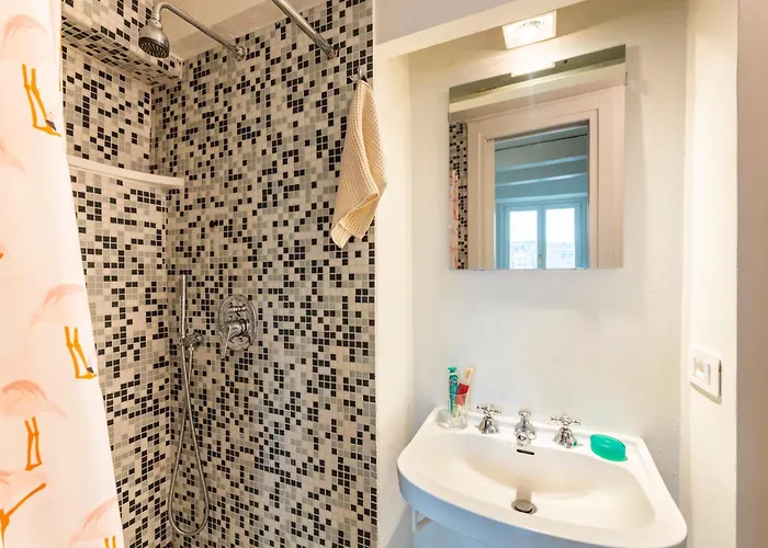 Large & Comfy - A Few Steps From The Duomo * Milano
