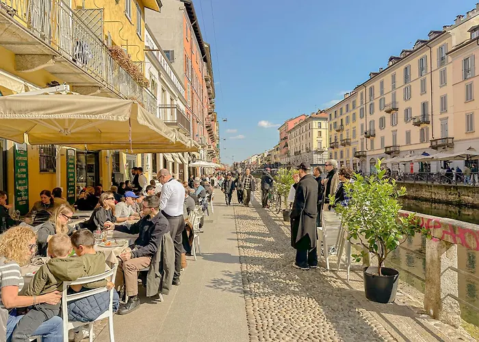 Peaceful Loft In The Heart Of Navigli 아파트