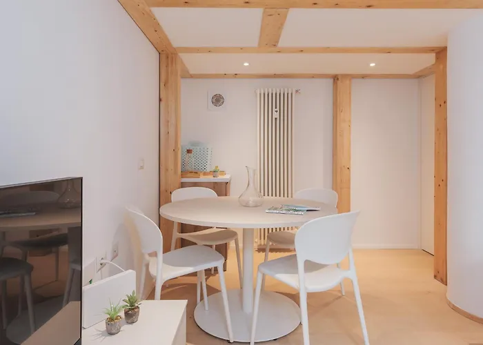 Modern Loft In - Near Lodi Tibb Metro * ميلان