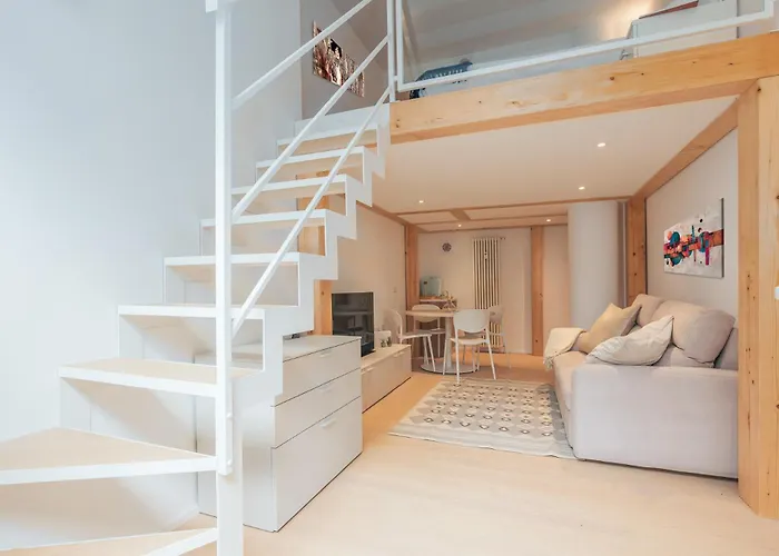 Modern Loft In - Near Lodi Tibb Metro شقة *
