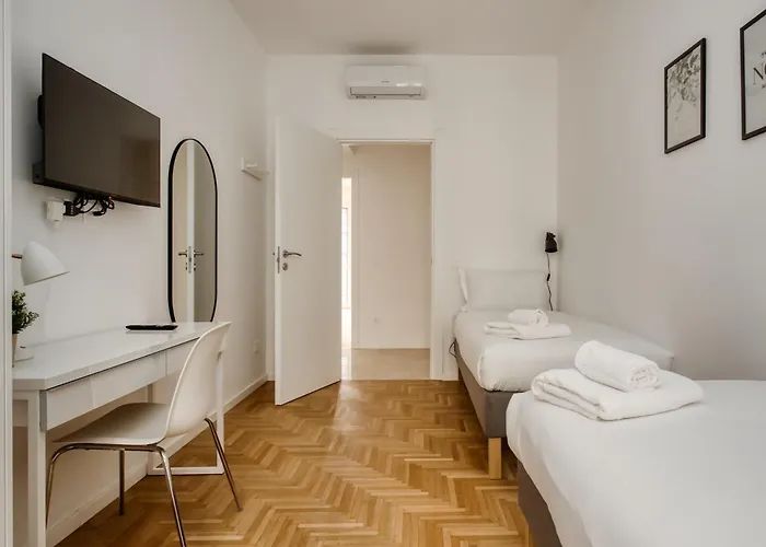 Joivy Beautiful And Modern With 2 Balconies * Milan