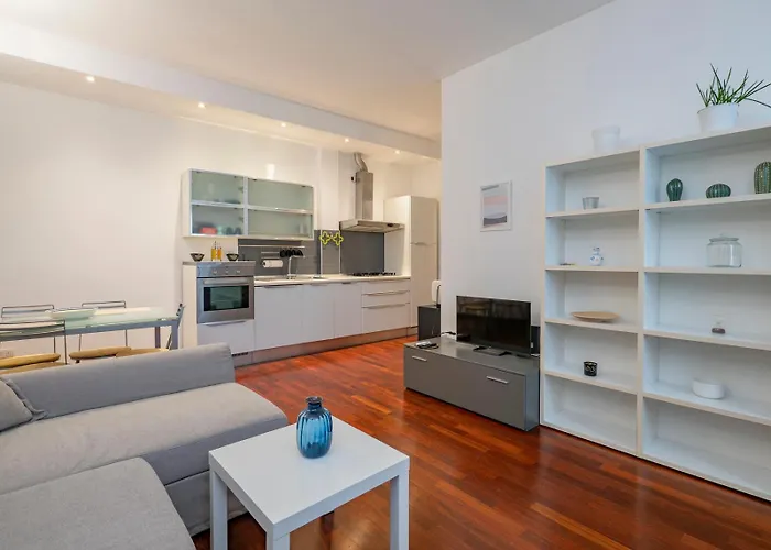 Lovely Two-room In Loreto דירה