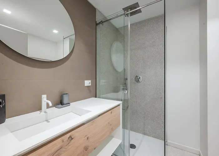 2 Min Metro - Modern Design In Porta Venezia Daire