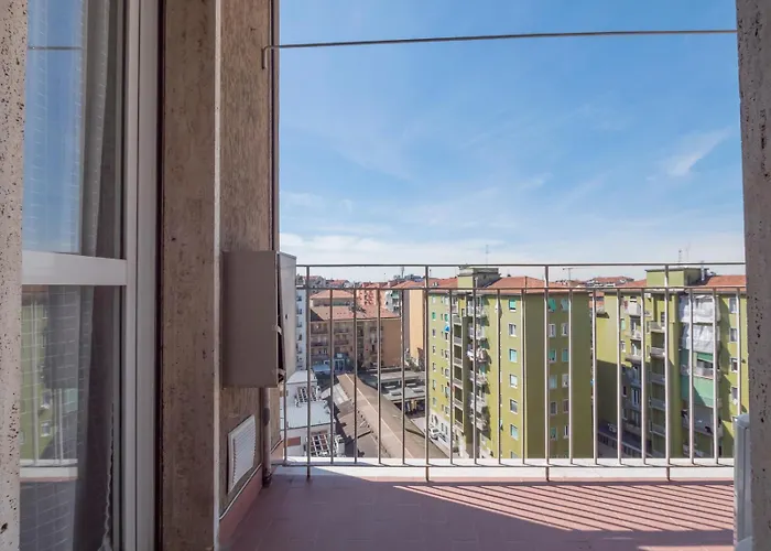 Xenia - Newly Renovated * Milano