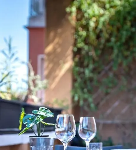 Ennio's Nest - Private Terrace Apartment Milan