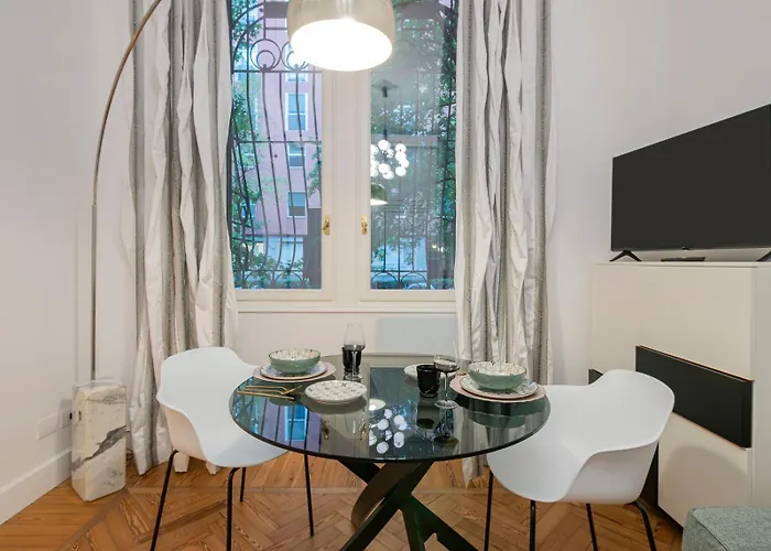 Dream Pagano Citylife - شقة *