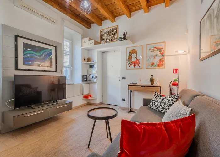 Easytopstay - Crocetta Modern Flat ميلان