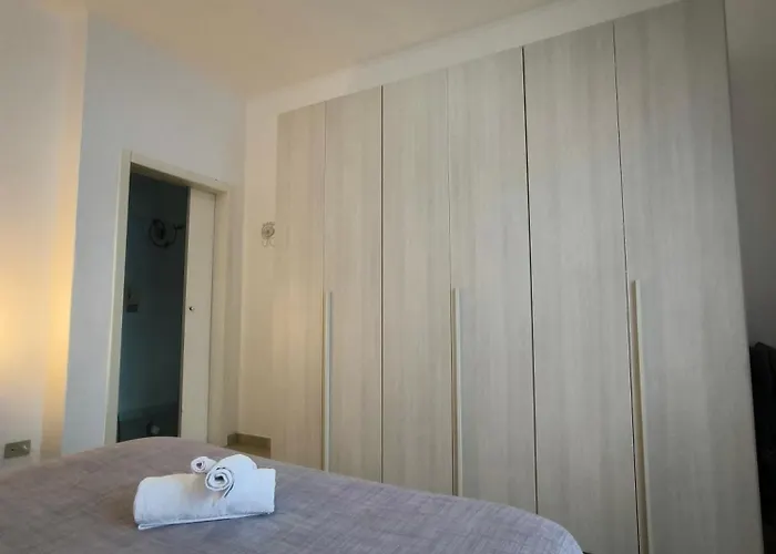 Portello Flat With Balcony Apartman