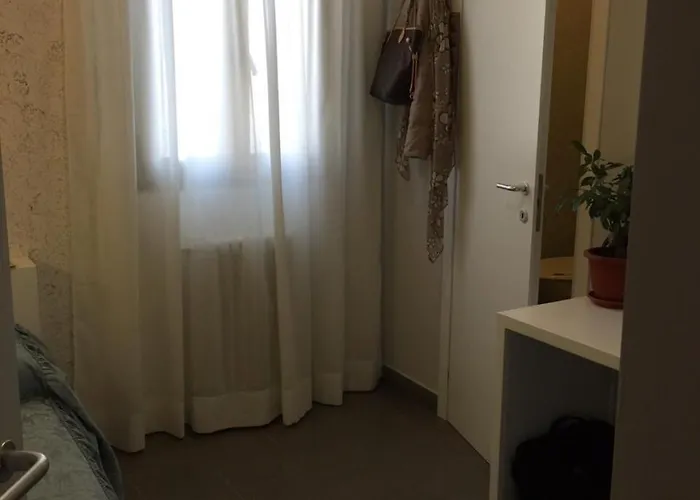 New H Marte 81 Szálloda