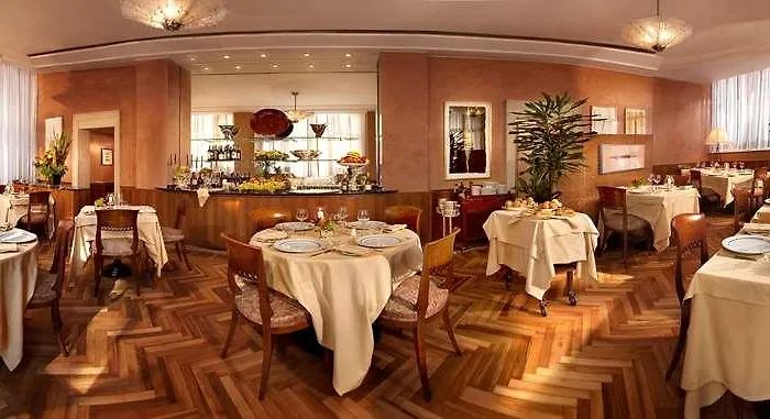 Cavour 4*