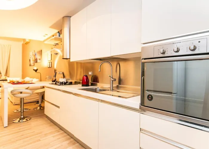Chic Elegante Rifugio A Due Passi Dalla M4 Appartamento Milano