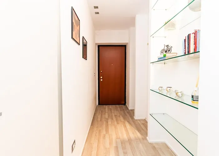 Chic Elegante Rifugio A Due Passi Dalla M4 Appartamento Milano