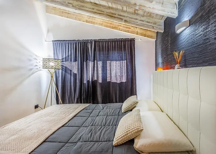 Unconventional Near Linate - Supreme Meme Loft Milán