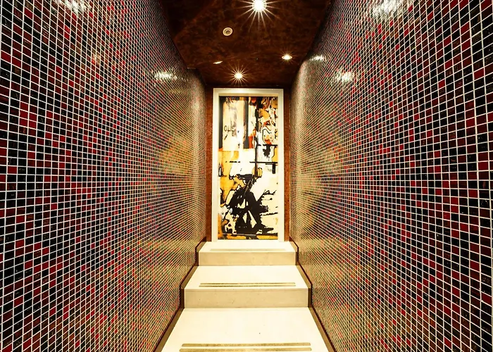 Art Navigli 4*