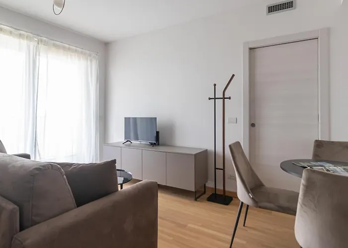 Italianway Comfort - Pasolini 70 C - Feel Uptown Apartment *