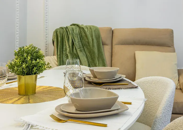 Station, Luxury & Modern With Comfort! Apartman