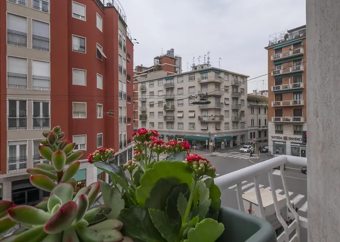 Spacious 2bdr With Balcony Arco-sempione Area, By Rentopolis Апартаменты