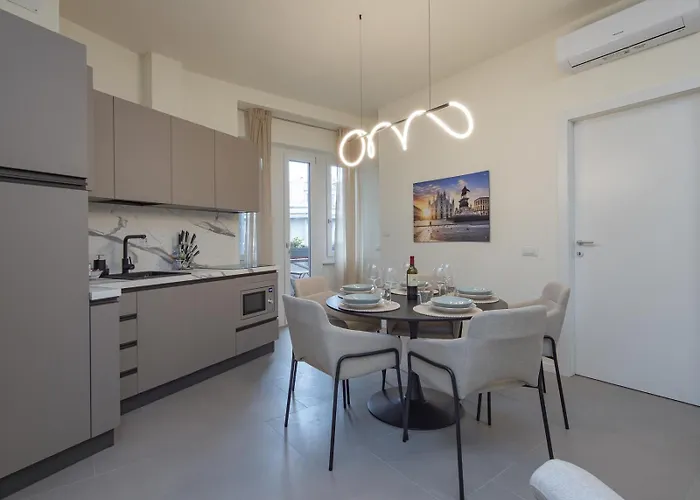 Spacious 2bdr With Balcony Arco-sempione Area, By Rentopolis Апартаменты