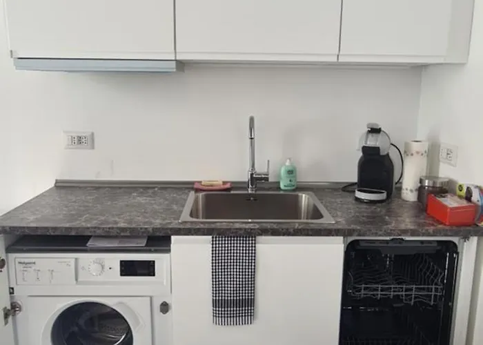 Bilocale Zona Marghera Appena Ristrutturato Apartmán Milán