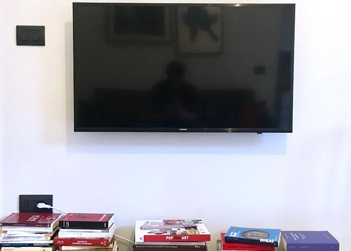 Comfortable In The Famous Zona Tortona