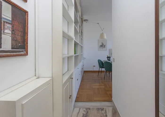 Apartamento Skyline View Biancamano 1 Bdr With Balcony By Rentopolis