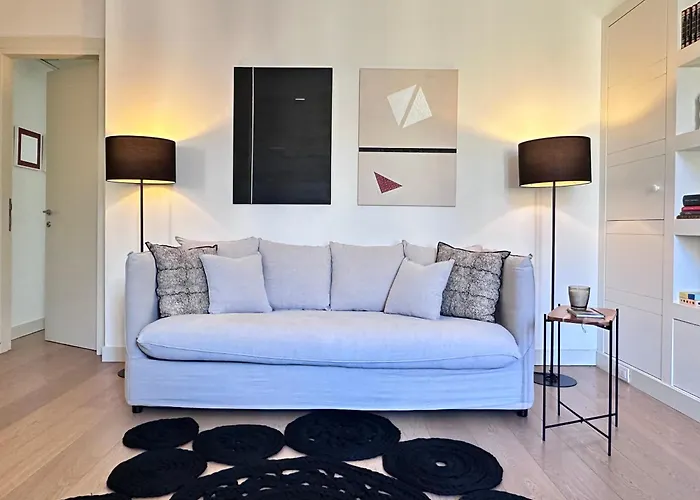 Lily Pads -elegant Apartment- In The Center Apartment