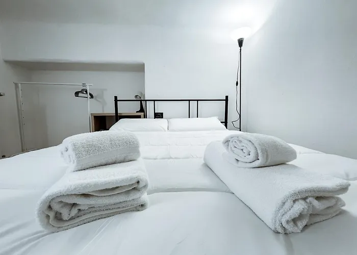 Apartment Watt Industrial Loft - Navigli District,