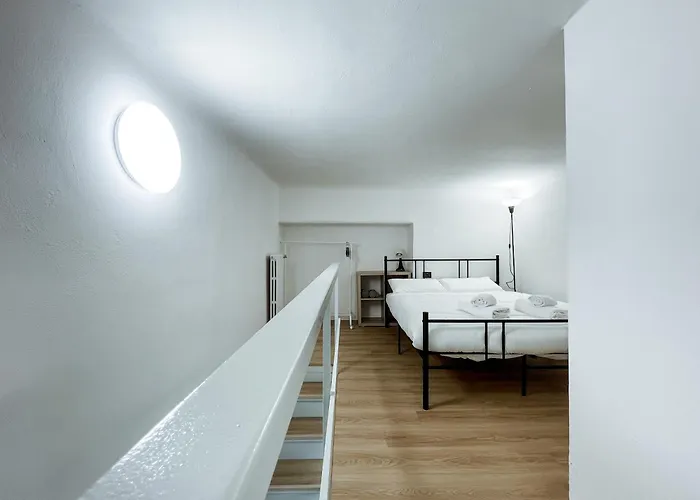 Apartment Watt Industrial Loft - Navigli District, *