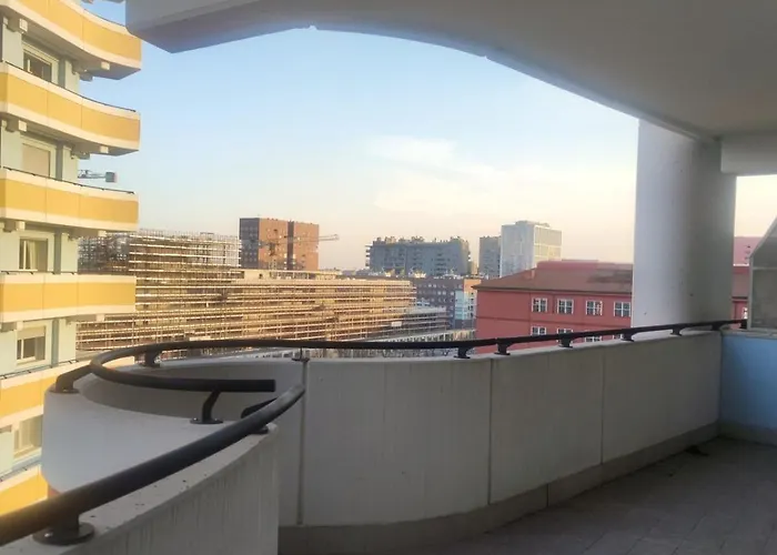 Moderno Bilocale Con Ampio Balcone Appartamento *