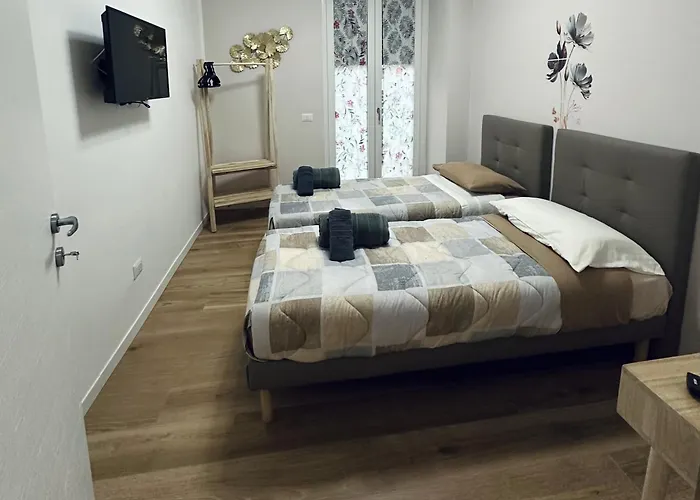 Brera A 500 Mt Da San Siro בית הארחה 3*