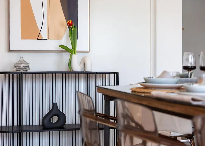 The Rent - Wonderful Multi-bedroom With Terrace In The Area Of Colonne Di San Lorenzo Milaan