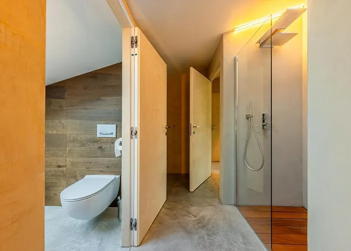 Moscova Elegance And Modern Design With Rooftop 아파트