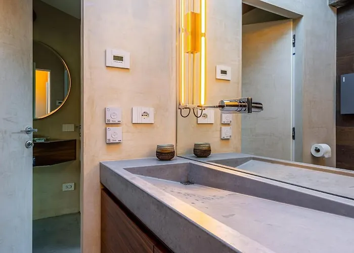 아파트 Moscova Elegance And Modern Design With Rooftop