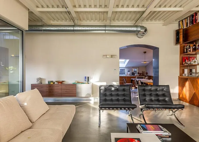 Moscova Elegance And Modern Design With Rooftop 아파트
