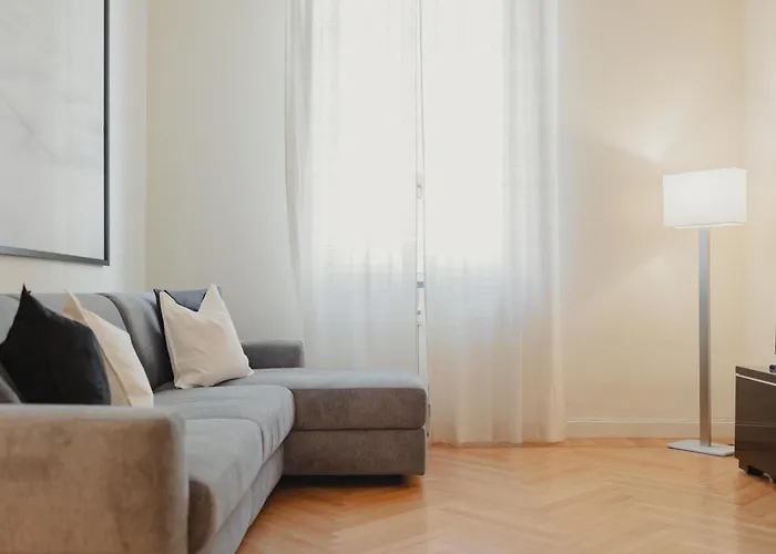 アパート Gohost - Quiet, Bright & Stylish Flat In The Heart Of ミラノ