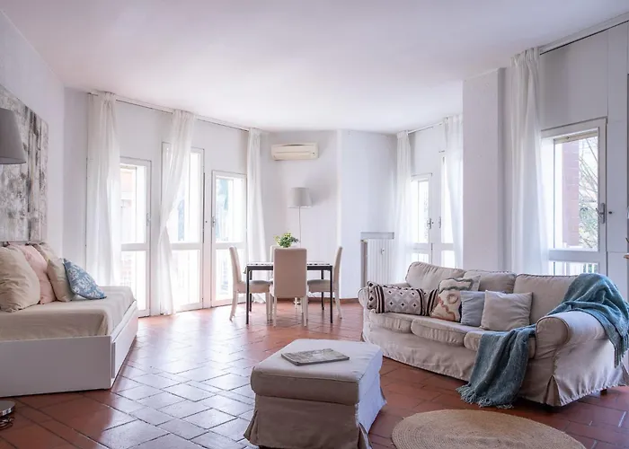 Ampio Ed Elegante - 2 E 2 Bagni Апартаменты Милан