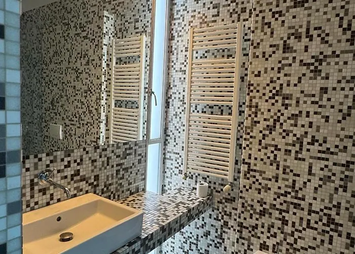 Experience Luxury Sarzana 아파트 *