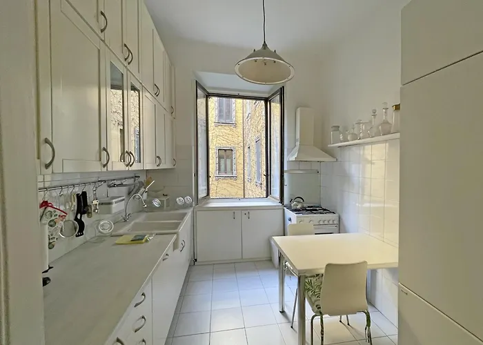 Splendido Quadrilocale Liberty In Porta Venezia 米兰
