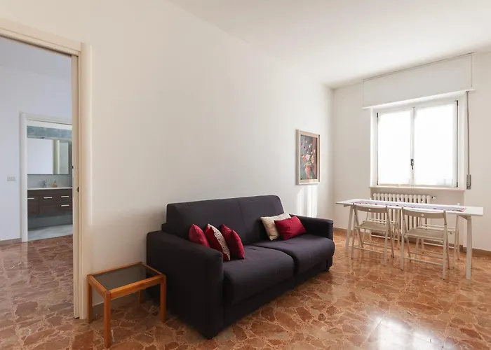 Youhosty - Da Cermenate 12 Apartament