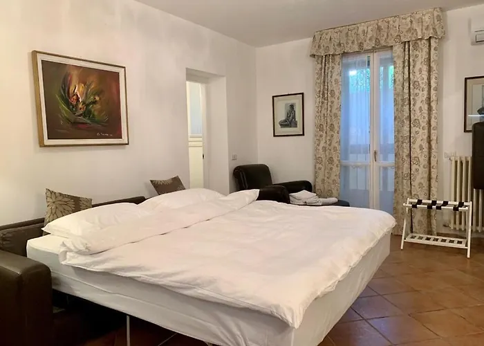 Apartmán In Villa, Garden And Netflix Milán