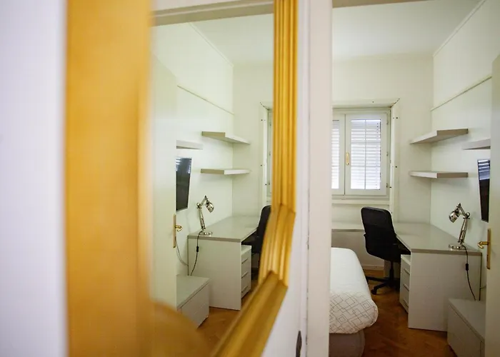 Iconic Luxury Penthouse In The Heart Of Milán