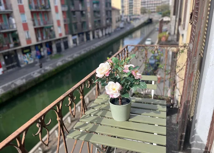 Navigli Darsena - Luxury With Balcony מילאנו